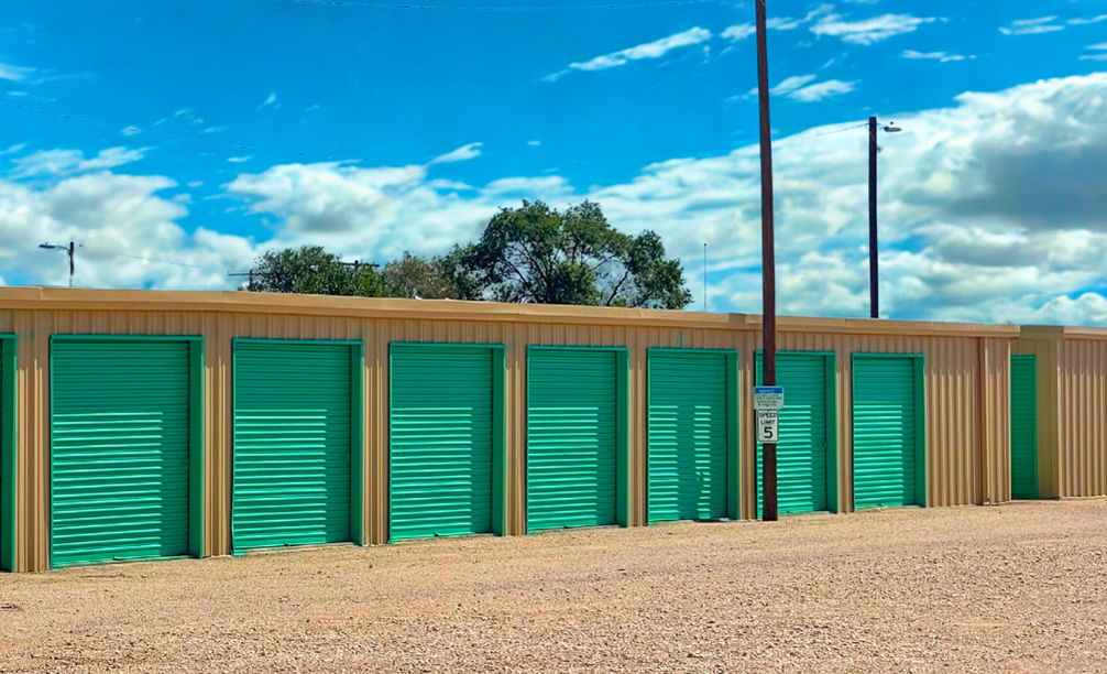 Hobbs, NM self storage with drive up access at 1515 West Broadway Place, 88240